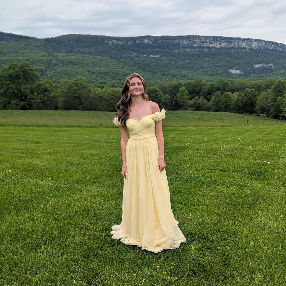 Elegant Yellow Prom Dress